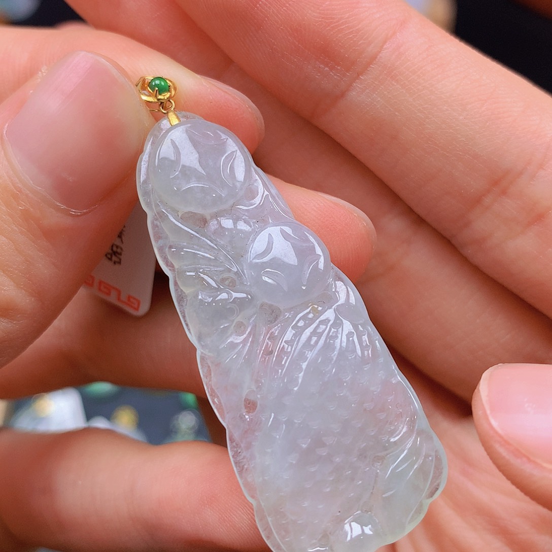 翡翠18K金镶嵌颈饰翡翠
