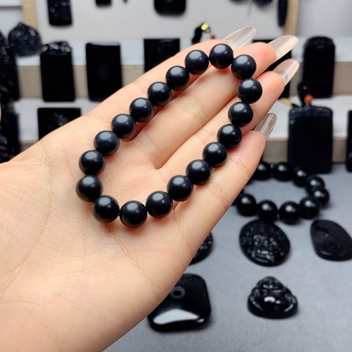 和田玉（墨玉）手串未镶嵌特价10mm有微量棉和毛孔