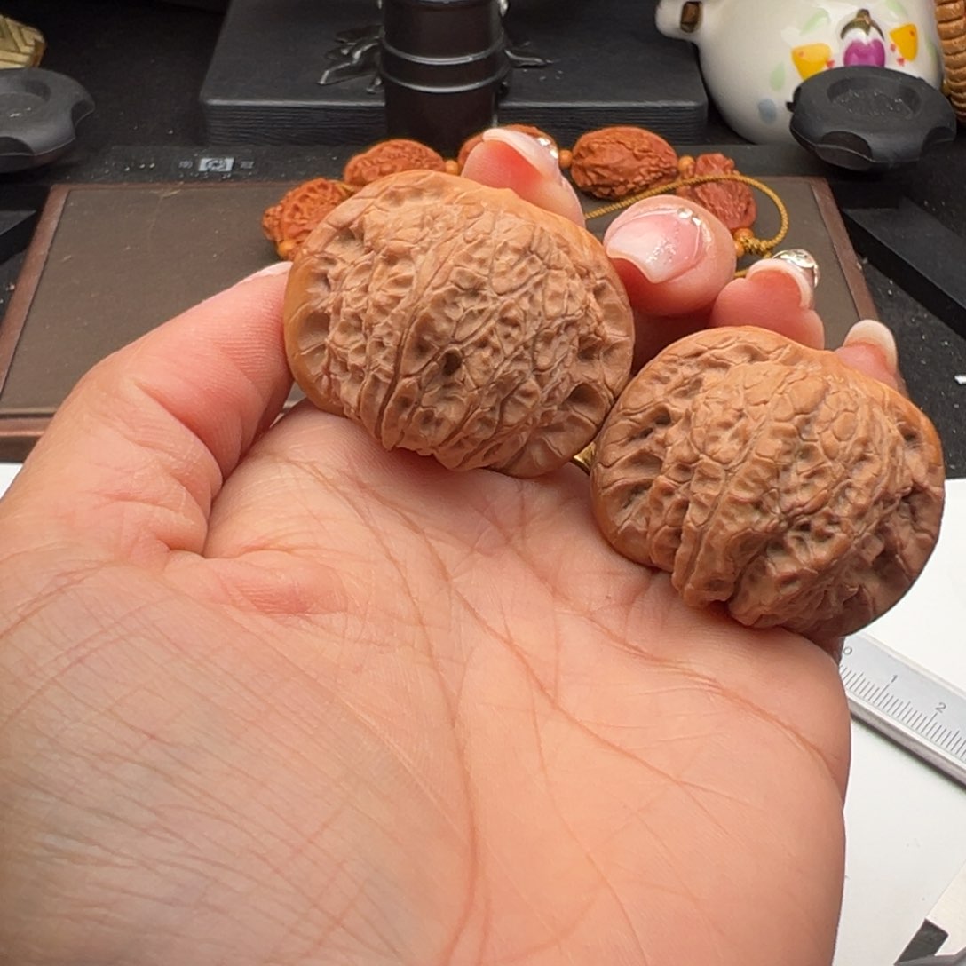 文玩核桃把件血麒麟40