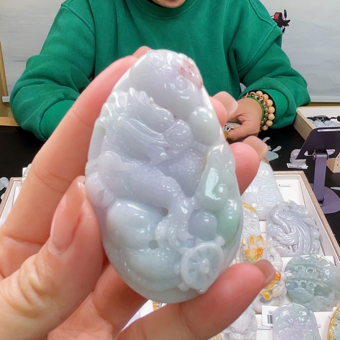 翡翠吊坠(不含链)未镶嵌