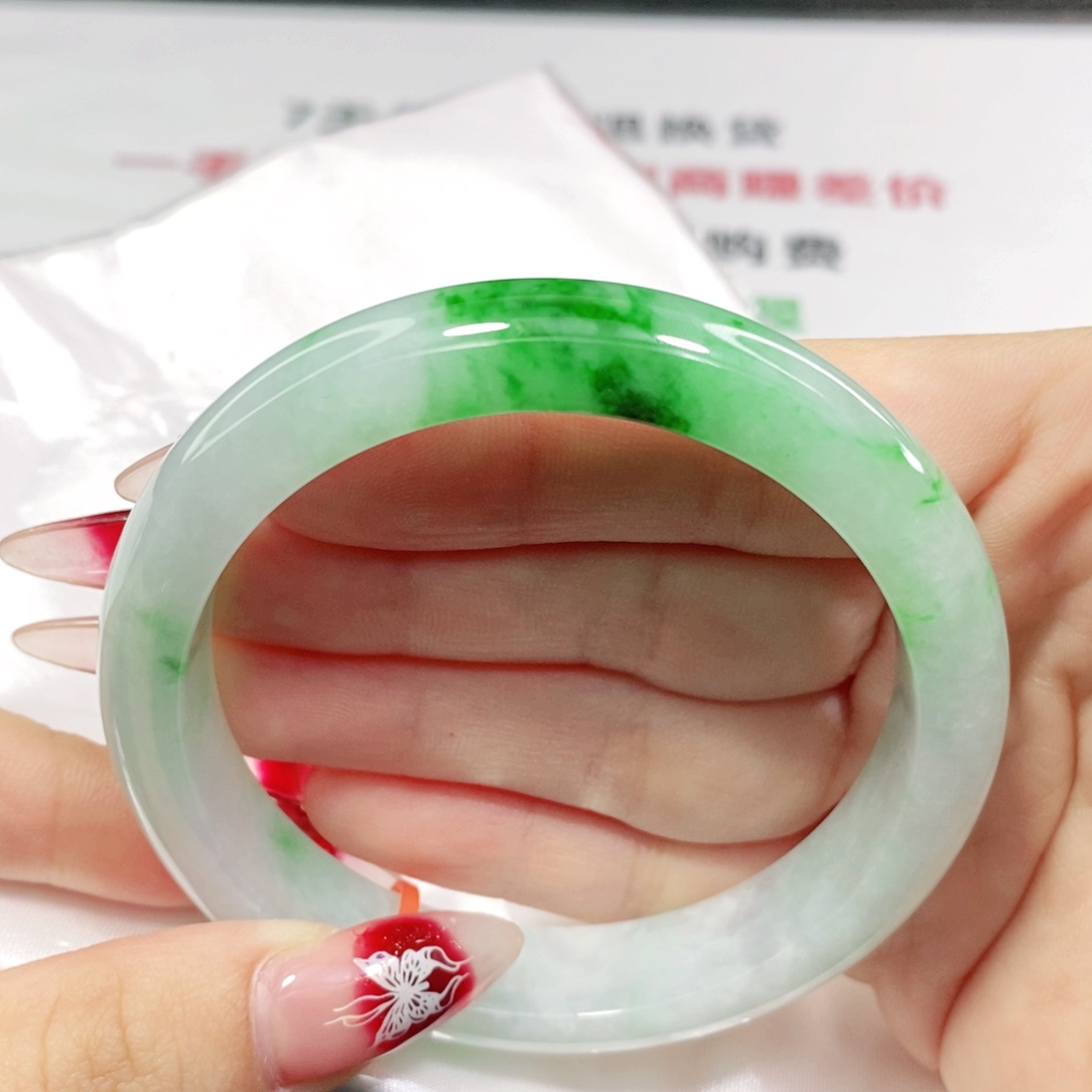 翡翠手镯未镶嵌d*y57 57 57