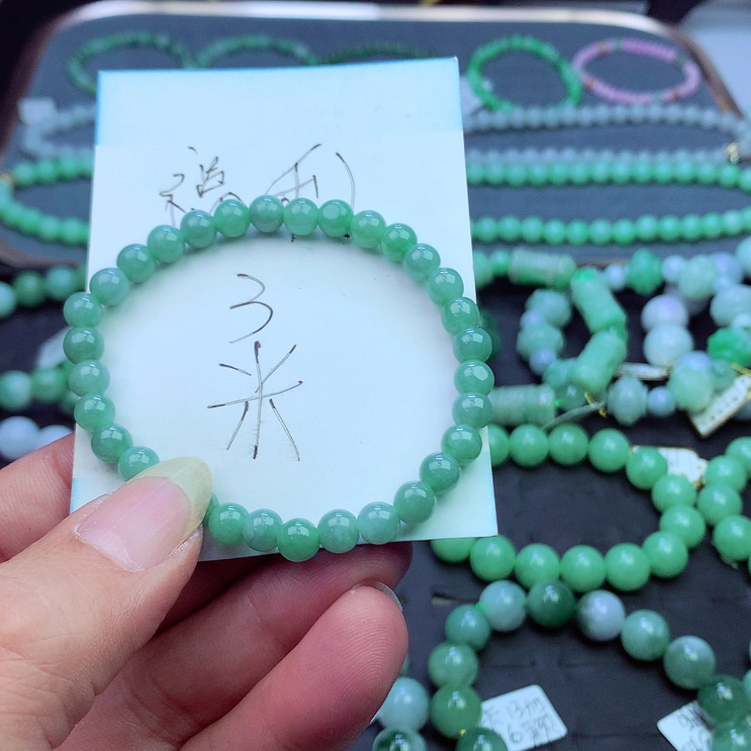 翡翠未镶嵌毛衣链