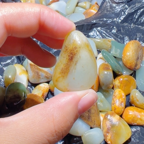 和田玉（子料）未镶嵌颈饰15.6克