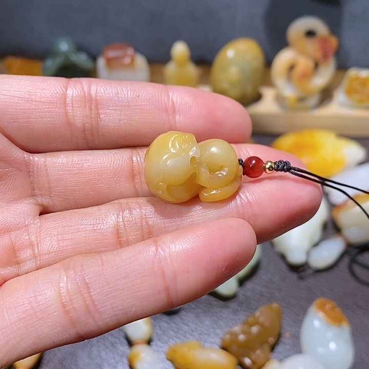 【闪购商品】和田玉挂件未镶嵌踏*行