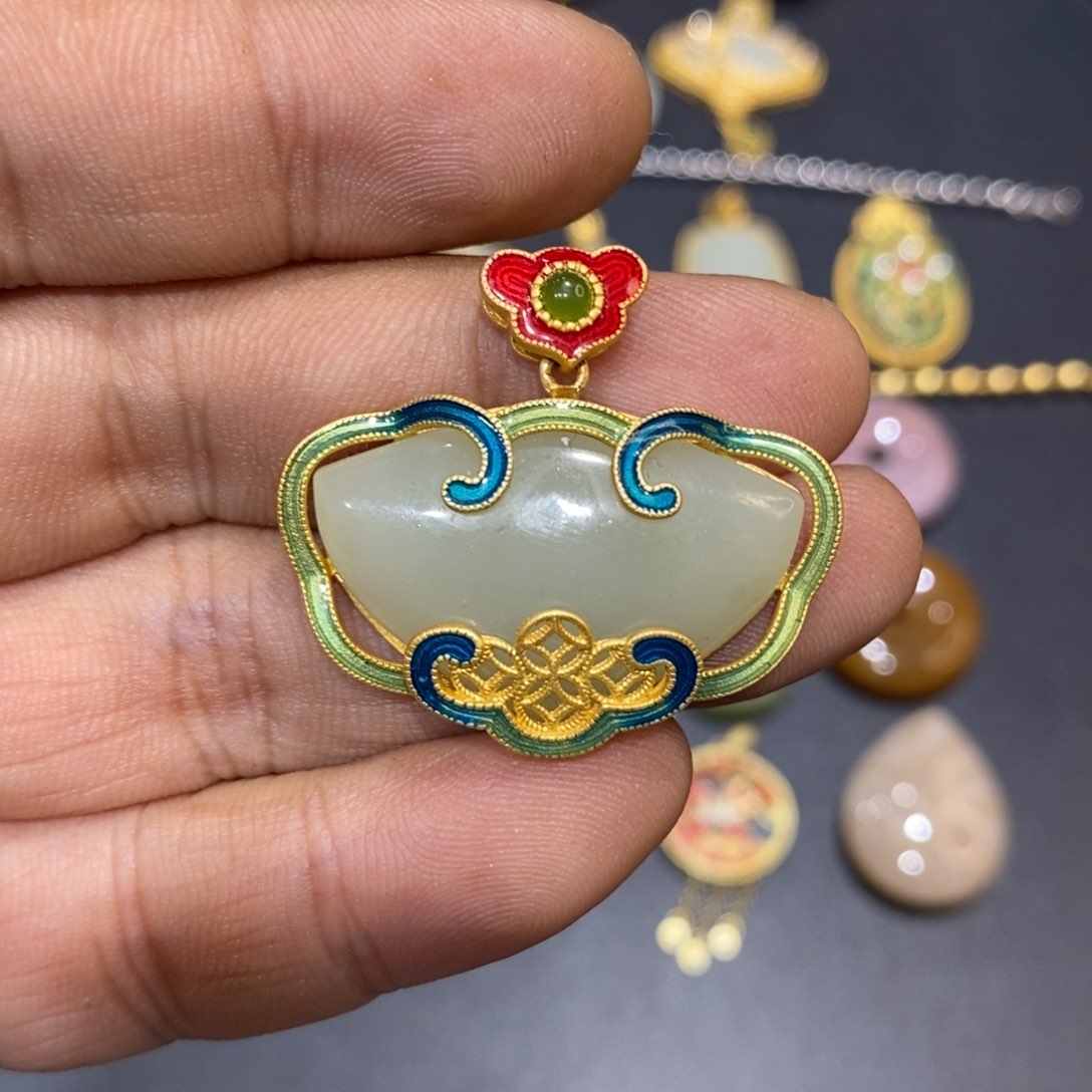 和田玉颈饰银S925镀金镶嵌