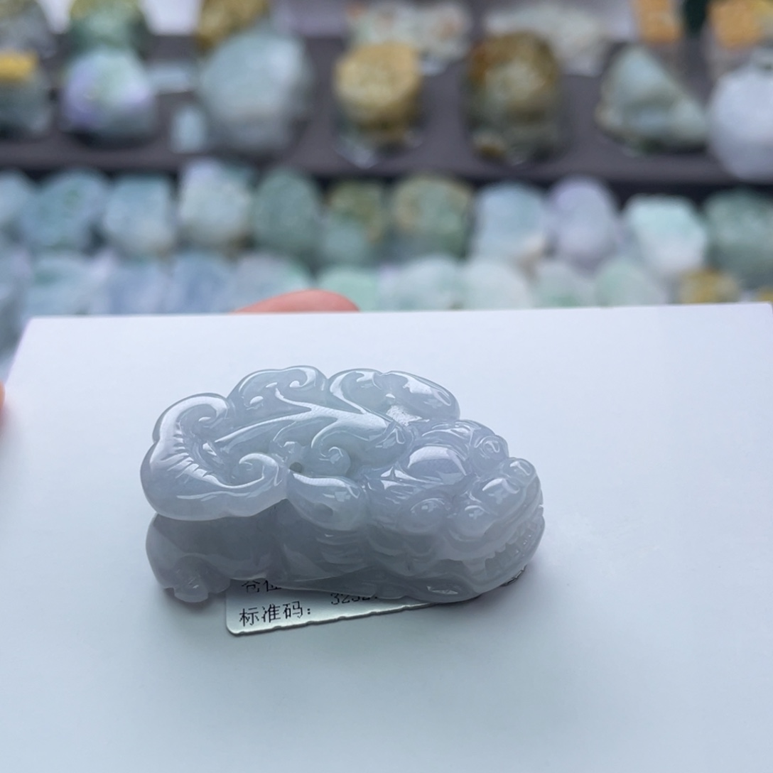 翡翠颈饰未镶嵌貔貅