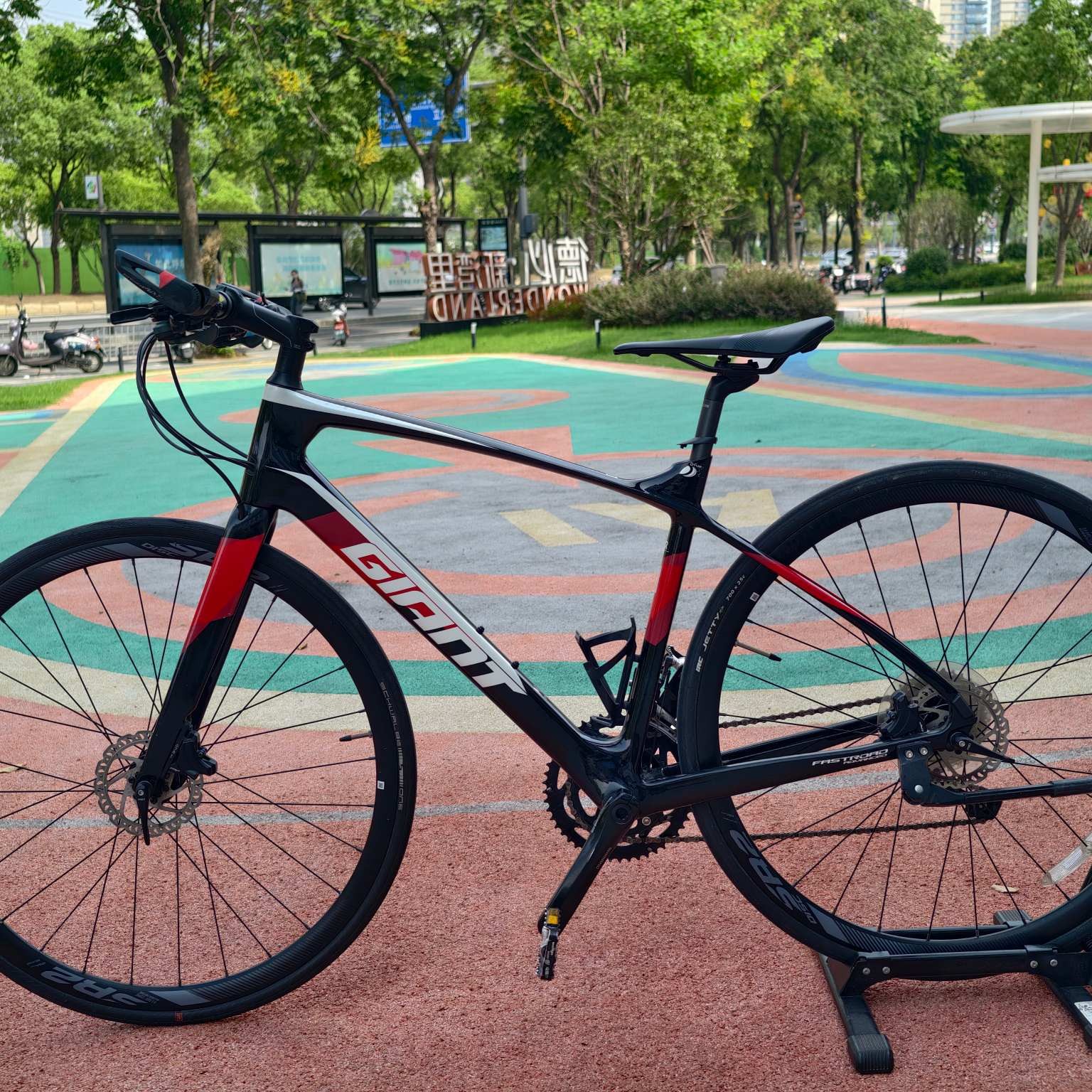 捷安特fastroad adv碳纤维平把公路车m码168-178左右都可以