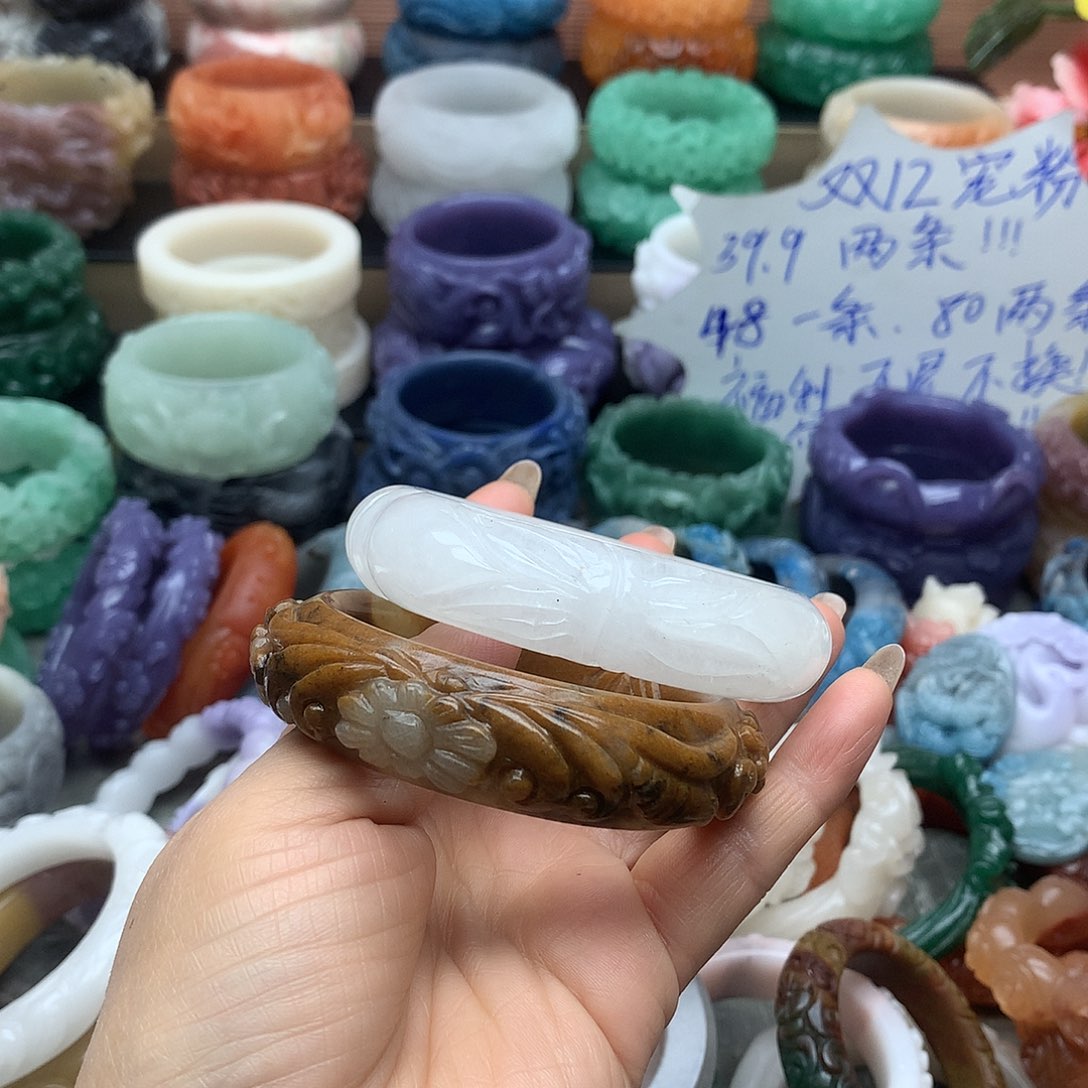 毛衣链未镶嵌石英质玉