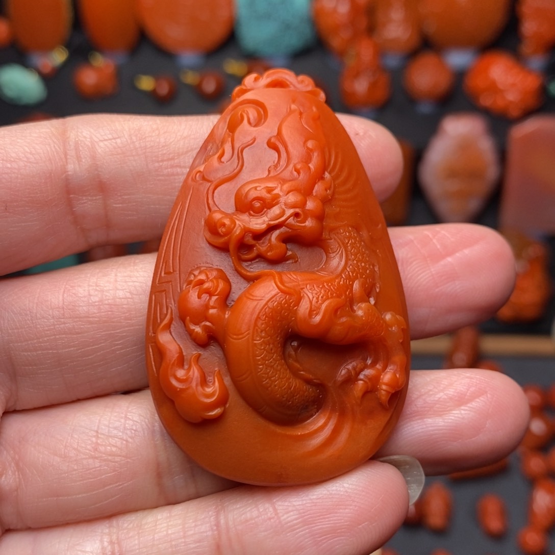 南红玛瑙精工吊坠未镶嵌