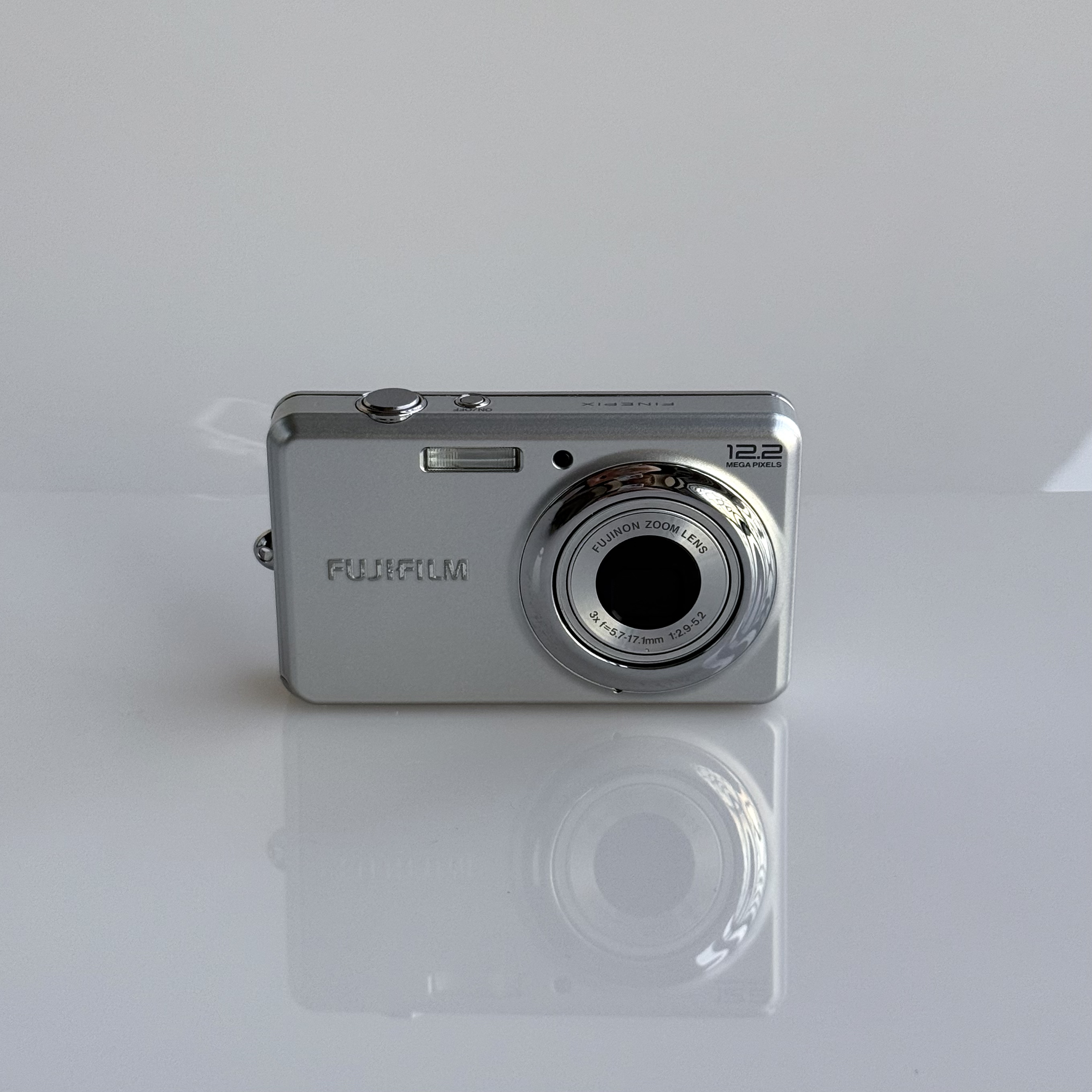 9新 Fujifilm/富士 j30 1220w像素 3x 清晰色彩饱满复古胶片相机