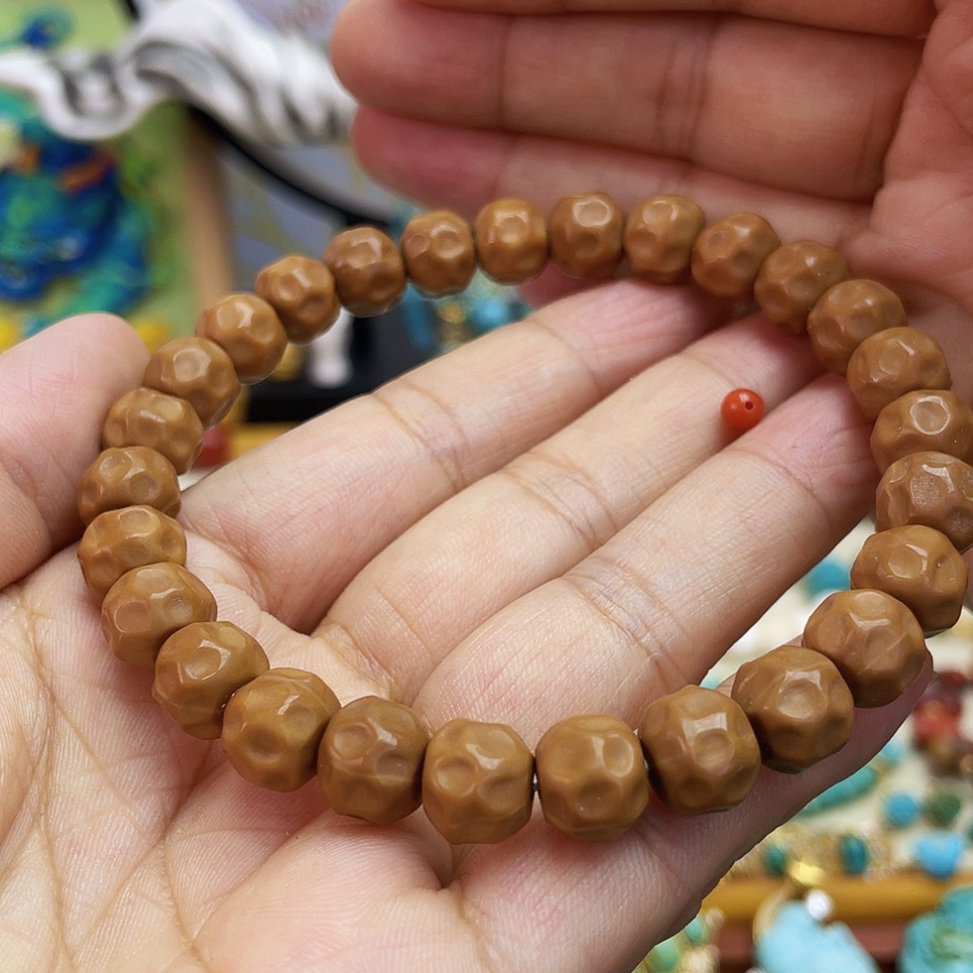 南红玛瑙未镶嵌手链