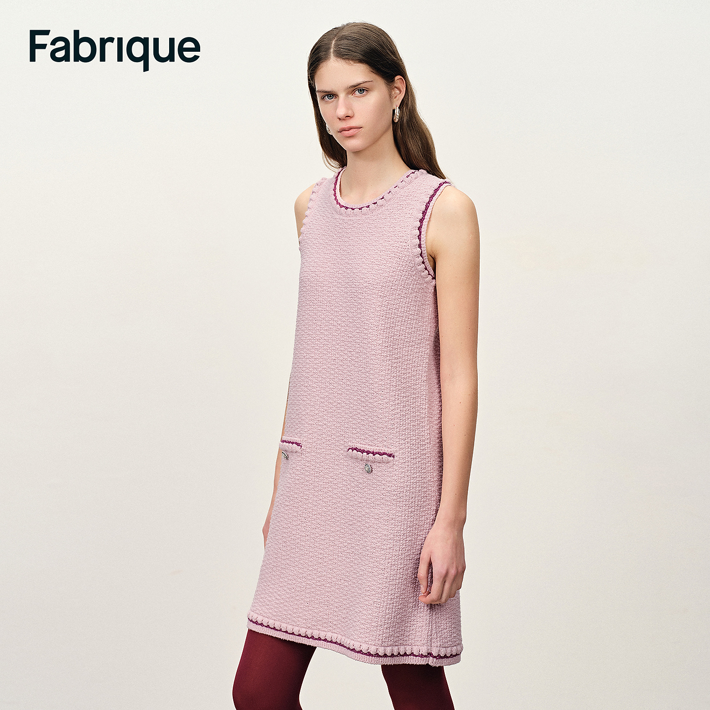 Fabrique Tiffany 早春新品蔷薇粉肌理感圆领收腰法式针织连衣裙