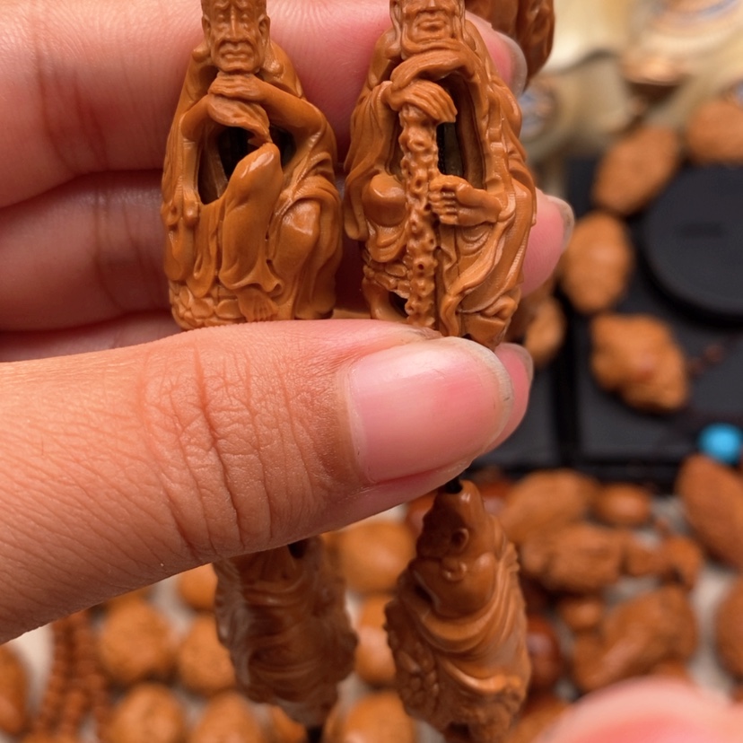 【闪购商品】橄榄核吊坠橄榄手工雕刻工艺