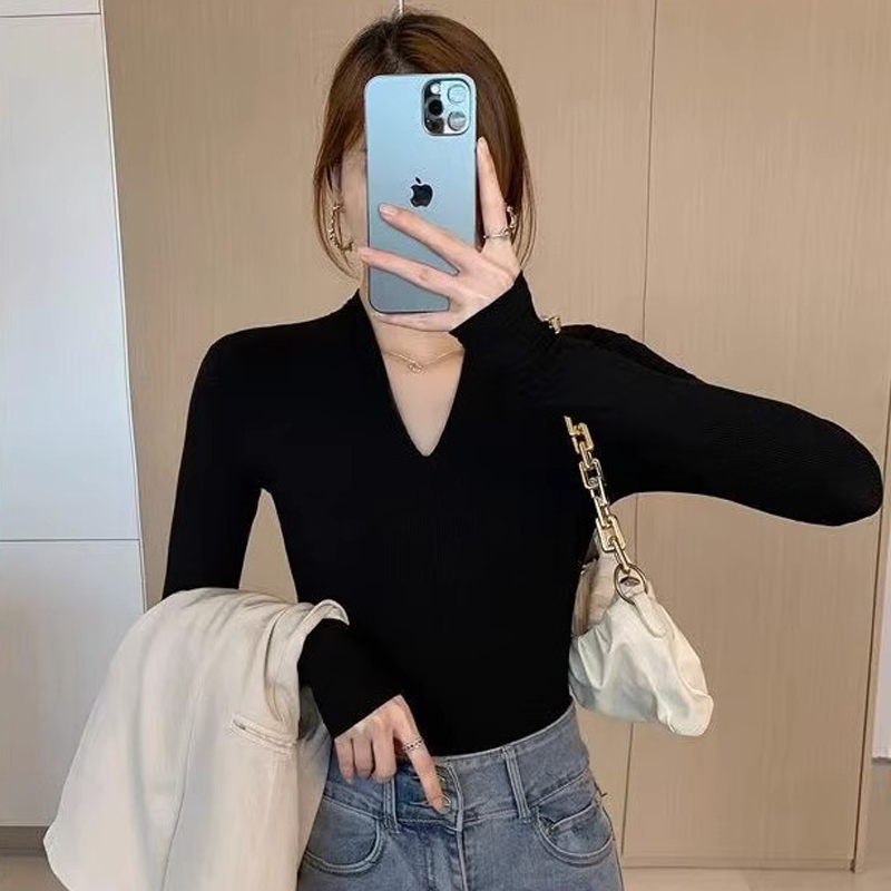 纯色紧身弹力内搭秋冬款品质女装打底衫V领洋气长袖气质上衣女秋