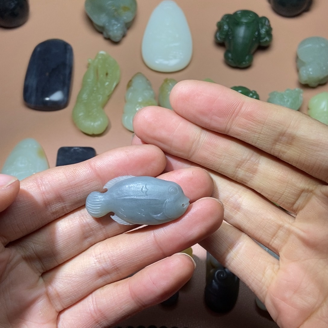 和田玉颈饰未镶嵌