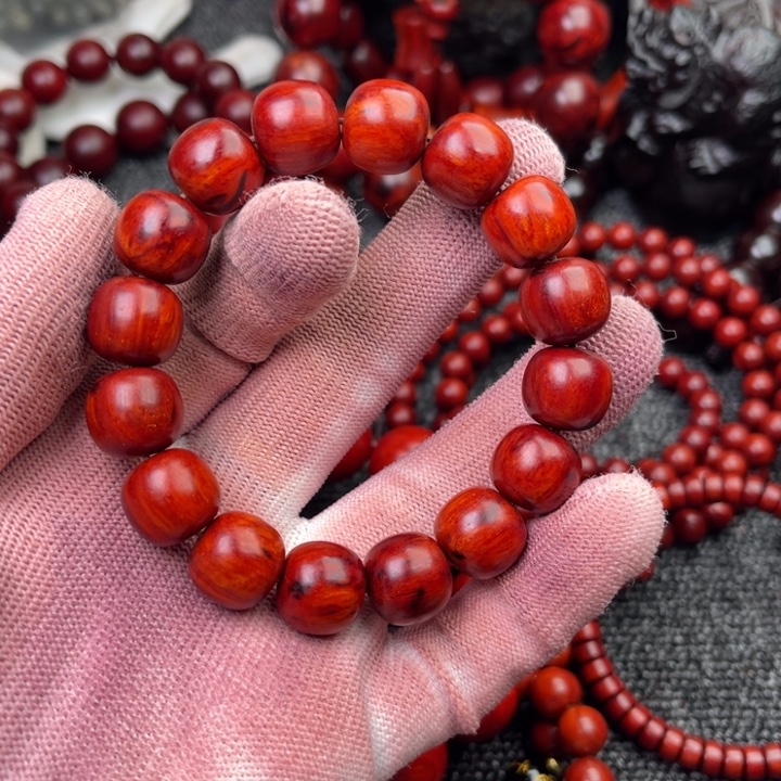 ****少染料紫檀（血檀）手串/手链1.3老型桶珠