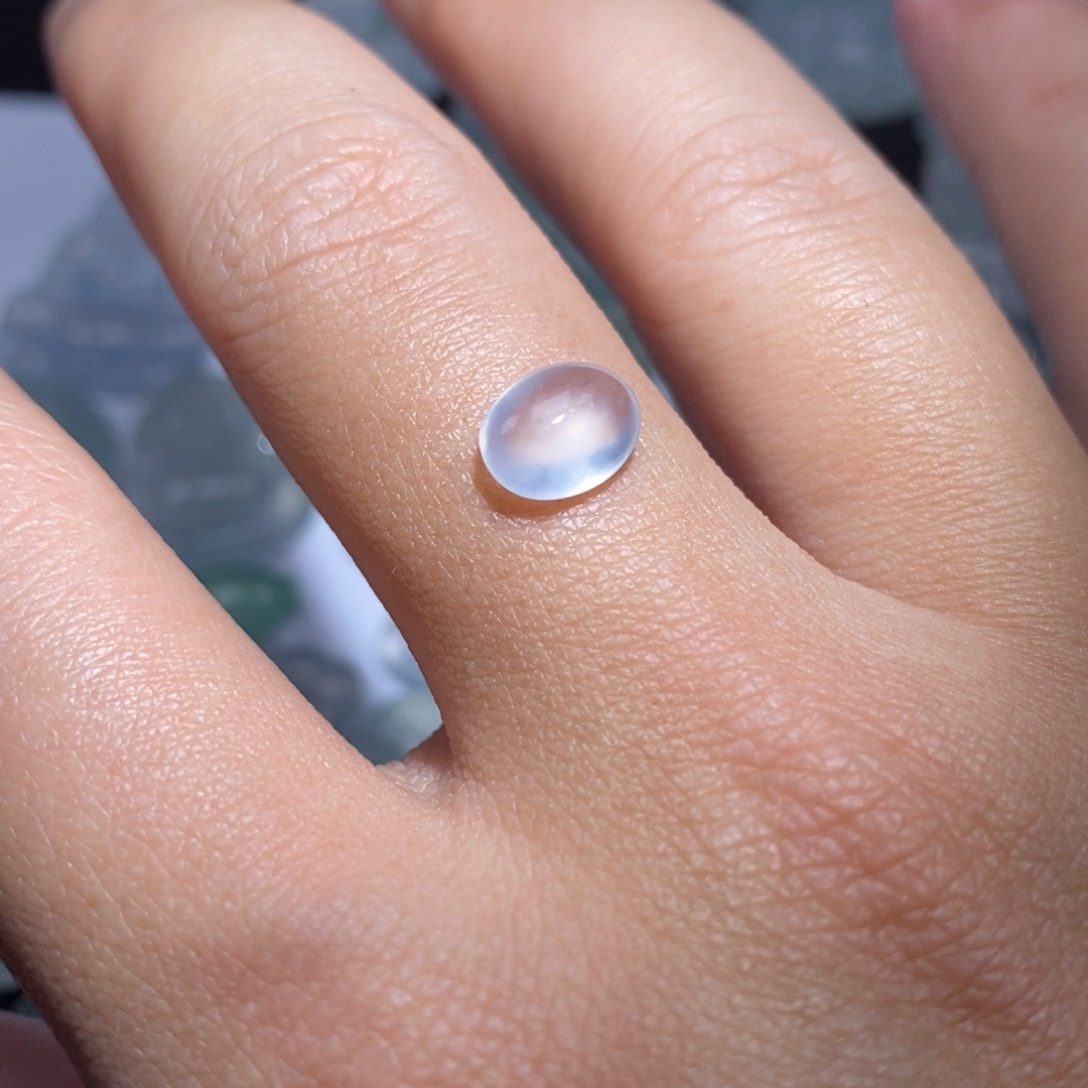 翡翠颈饰未镶嵌白蛋面