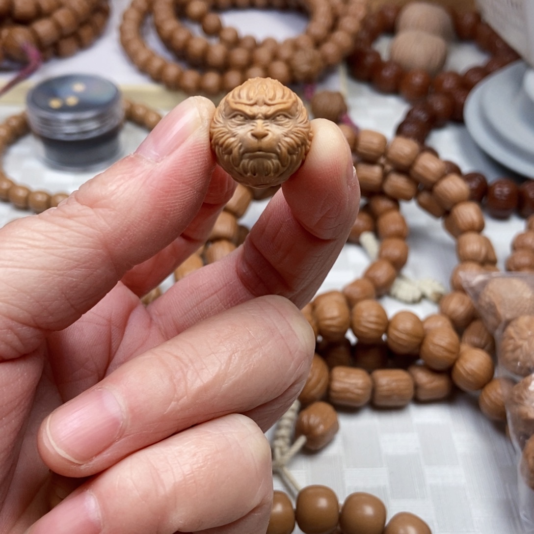 粗***汉吊坠猴头核桃单颗猴子17