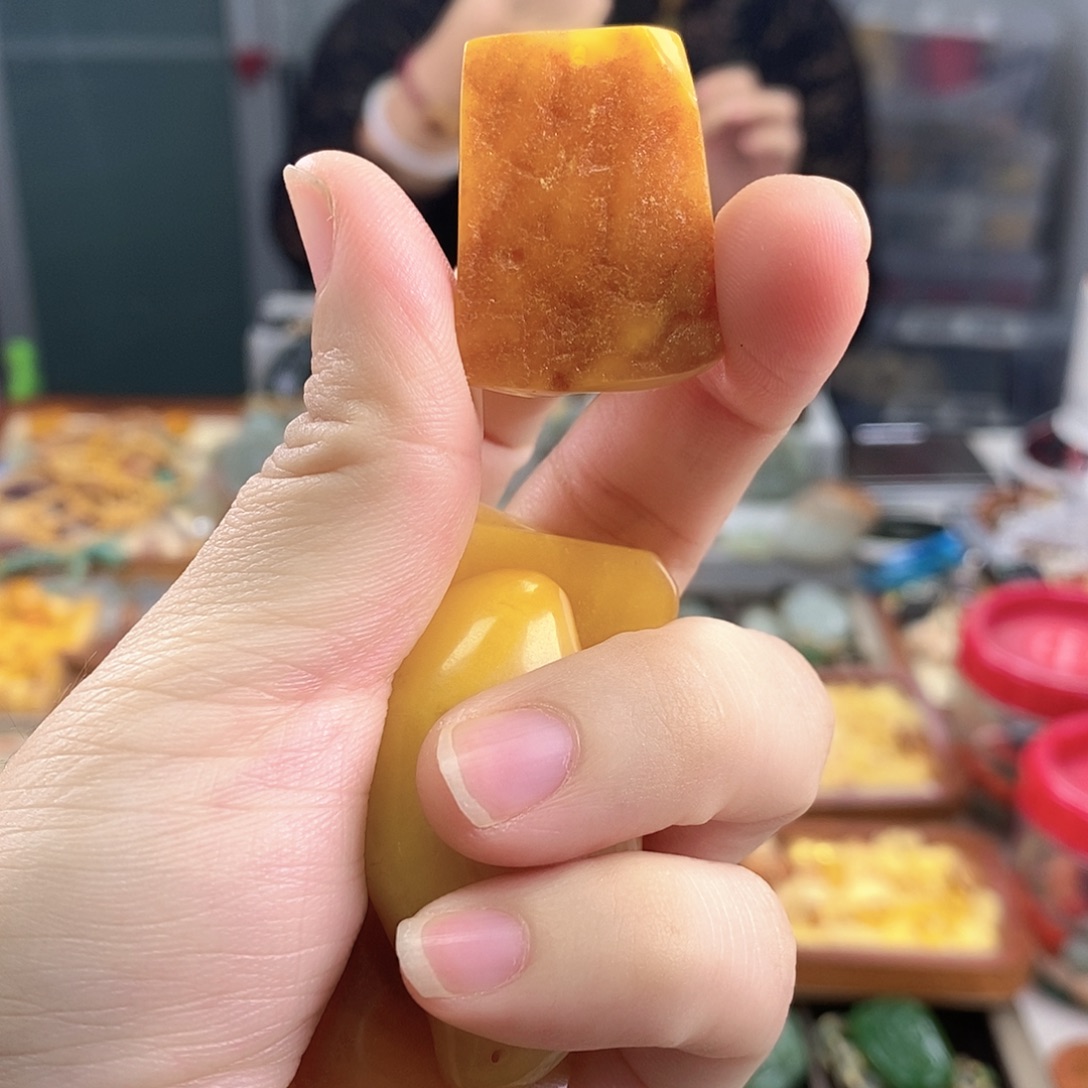 琥珀颈饰未镶嵌项链
