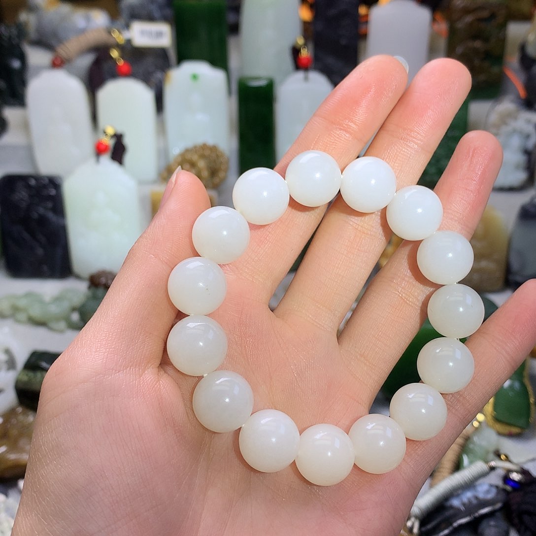 和田玉手串未镶嵌