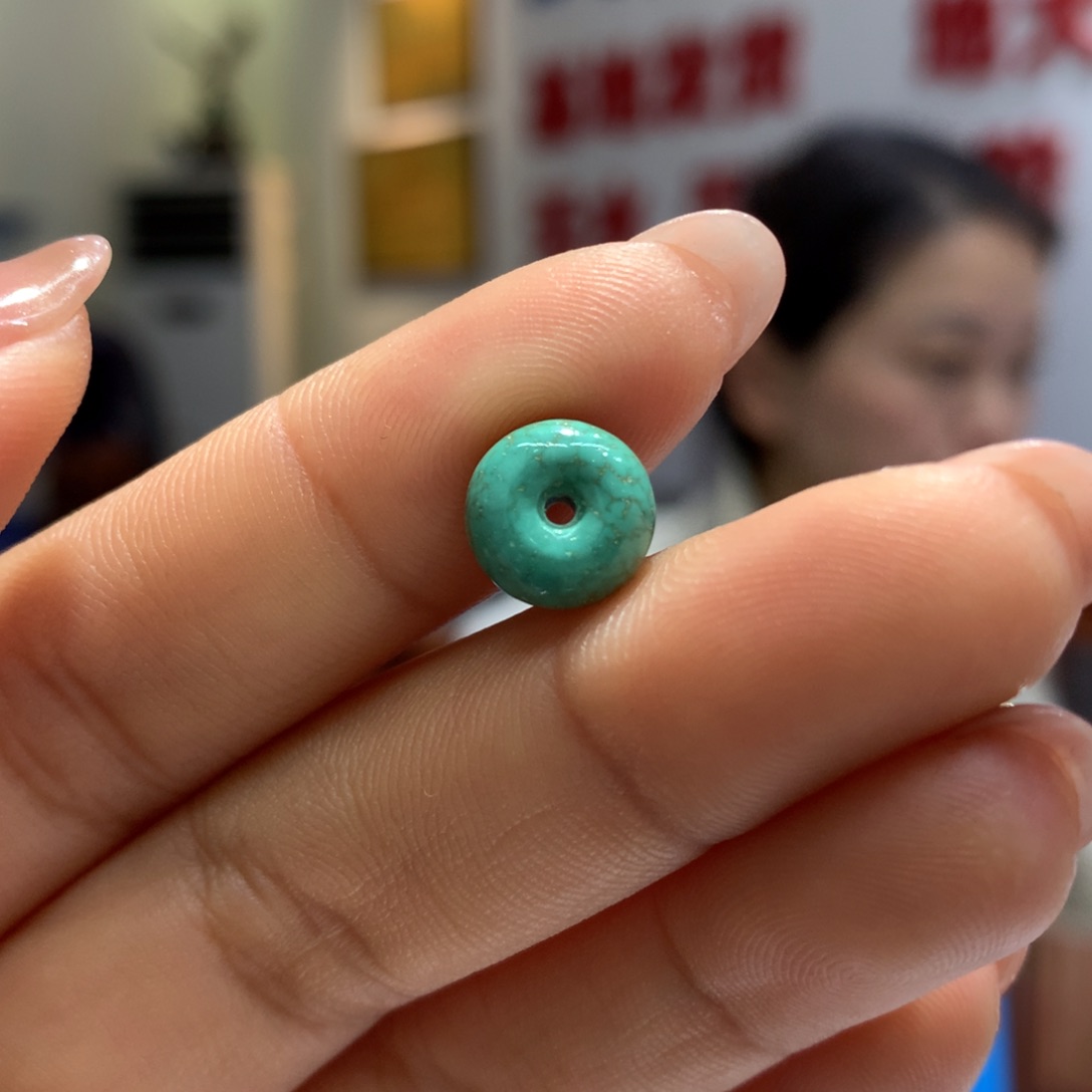 绿松石配饰未镶嵌