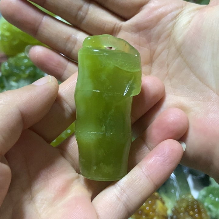 【闪购商品】未镶嵌蛇纹石玉挂件