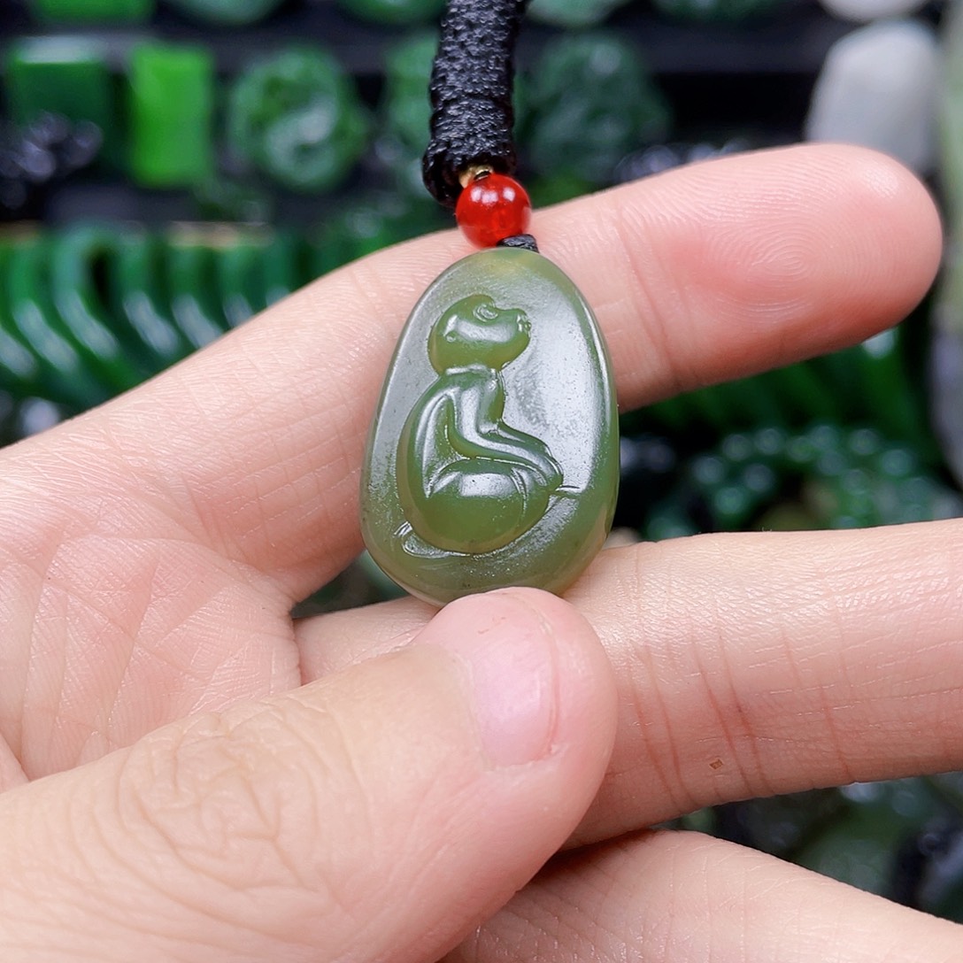 和田玉未镶嵌珠宝半成品