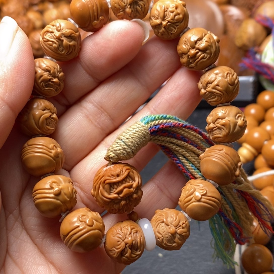 吊坠猴头核桃猴头