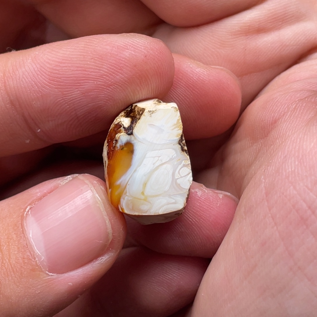 定制琥珀蜜蜡12老型料