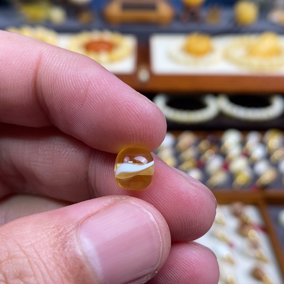 蜜蜡未镶嵌裸石配饰老型尺寸8.7