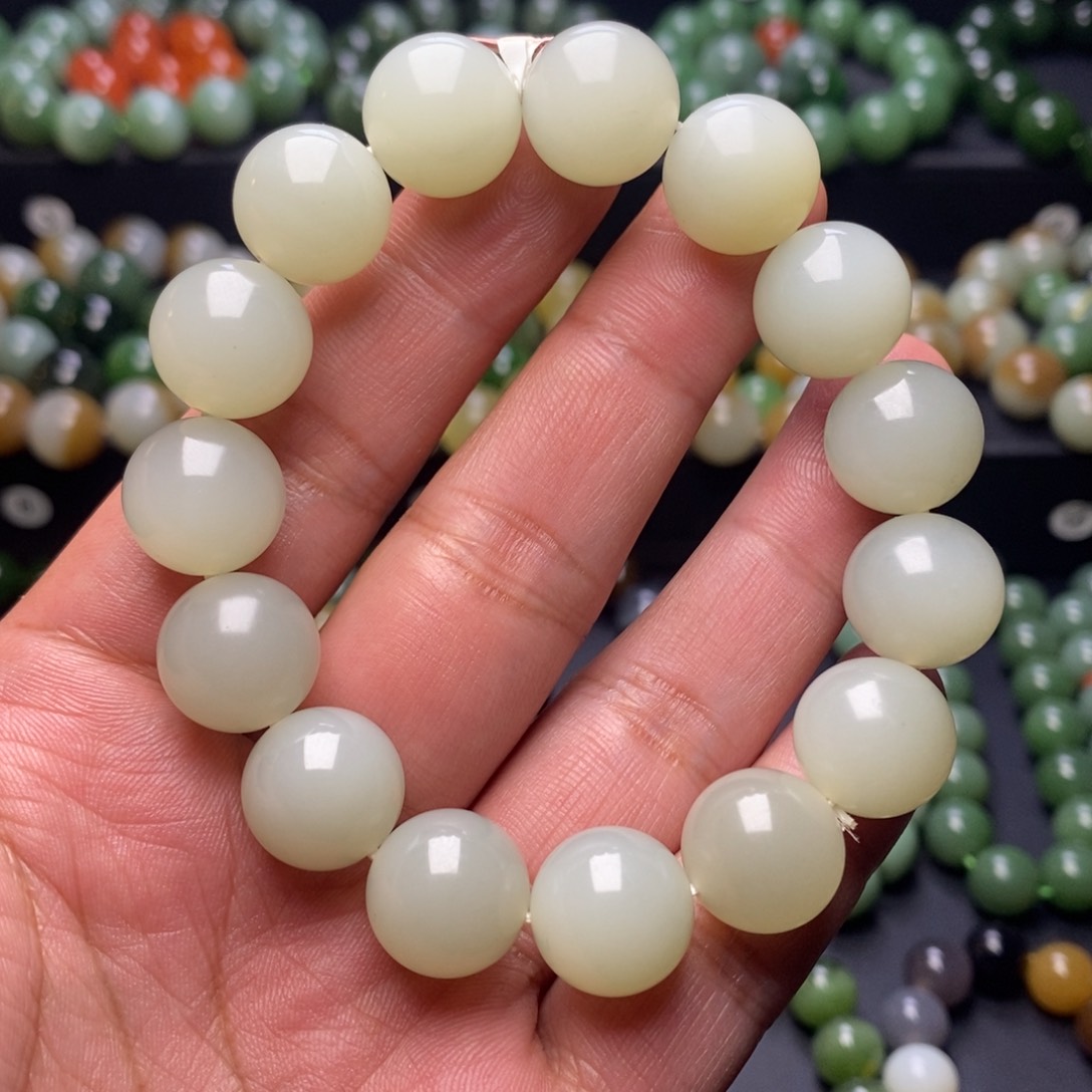 和田玉手串未镶嵌