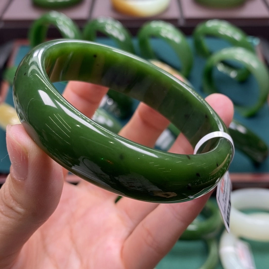 和田玉（碧玉）未镶嵌手镯5758