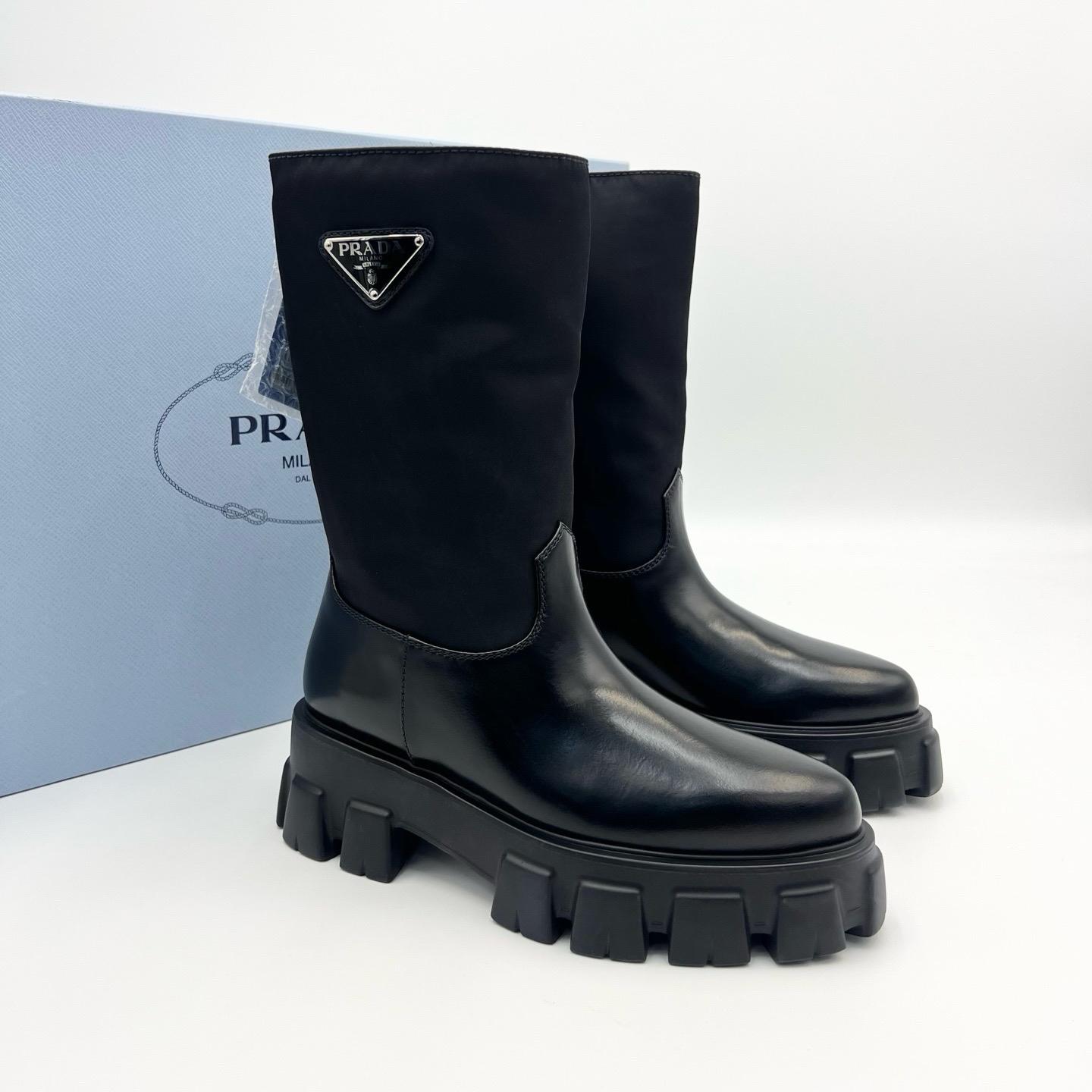 未使用 Prada/普拉达 37码/39码/厚底三角标中筒靴合集/pp0756