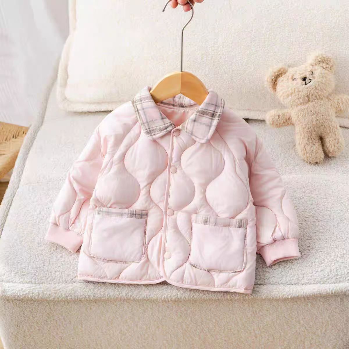 男女童夹棉轻薄棉袄秋冬款2025新款儿童简约拼色时髦格子翻领外套