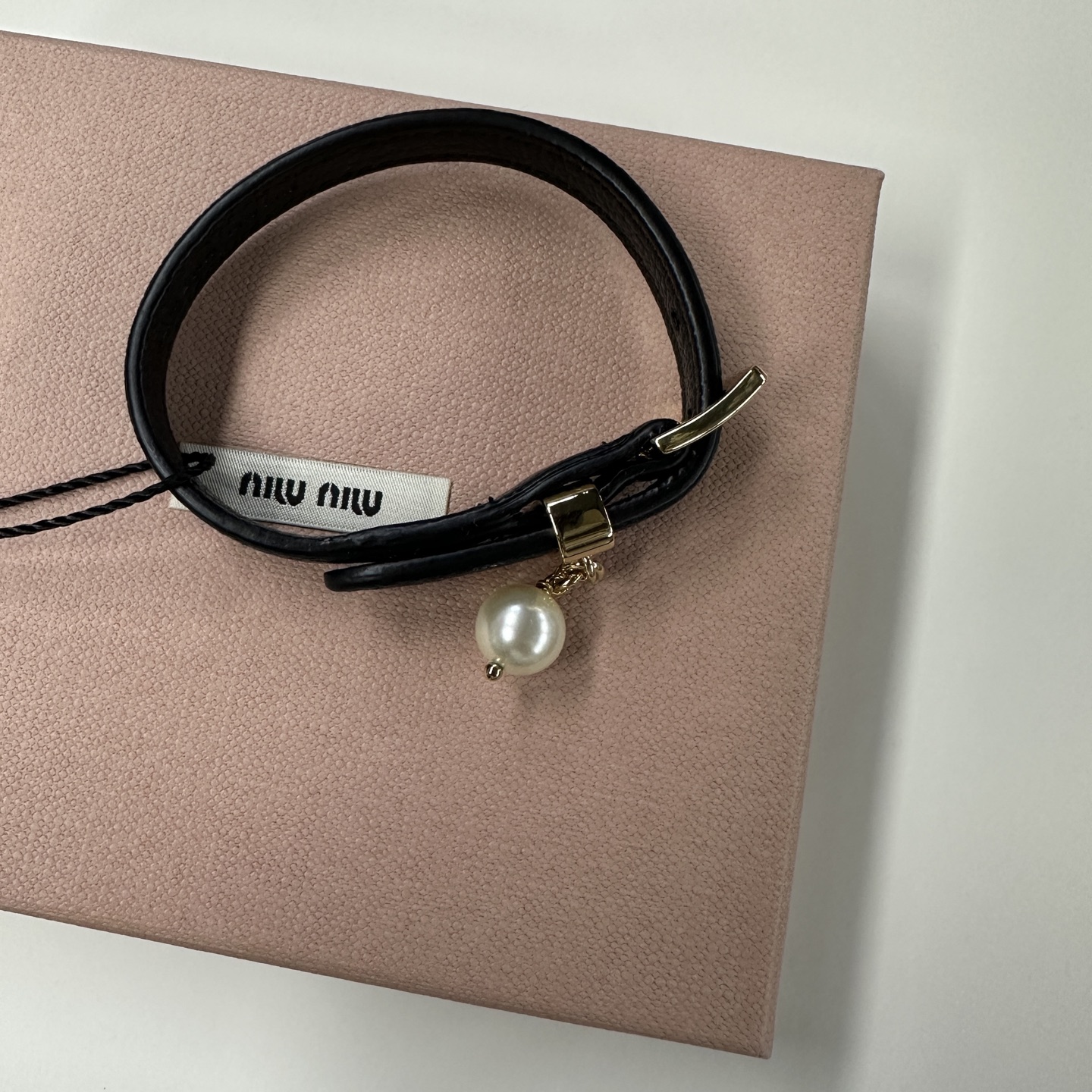 未使用 MIU MIU/缪缪 MiuMiu女士黑色皮手环159261
