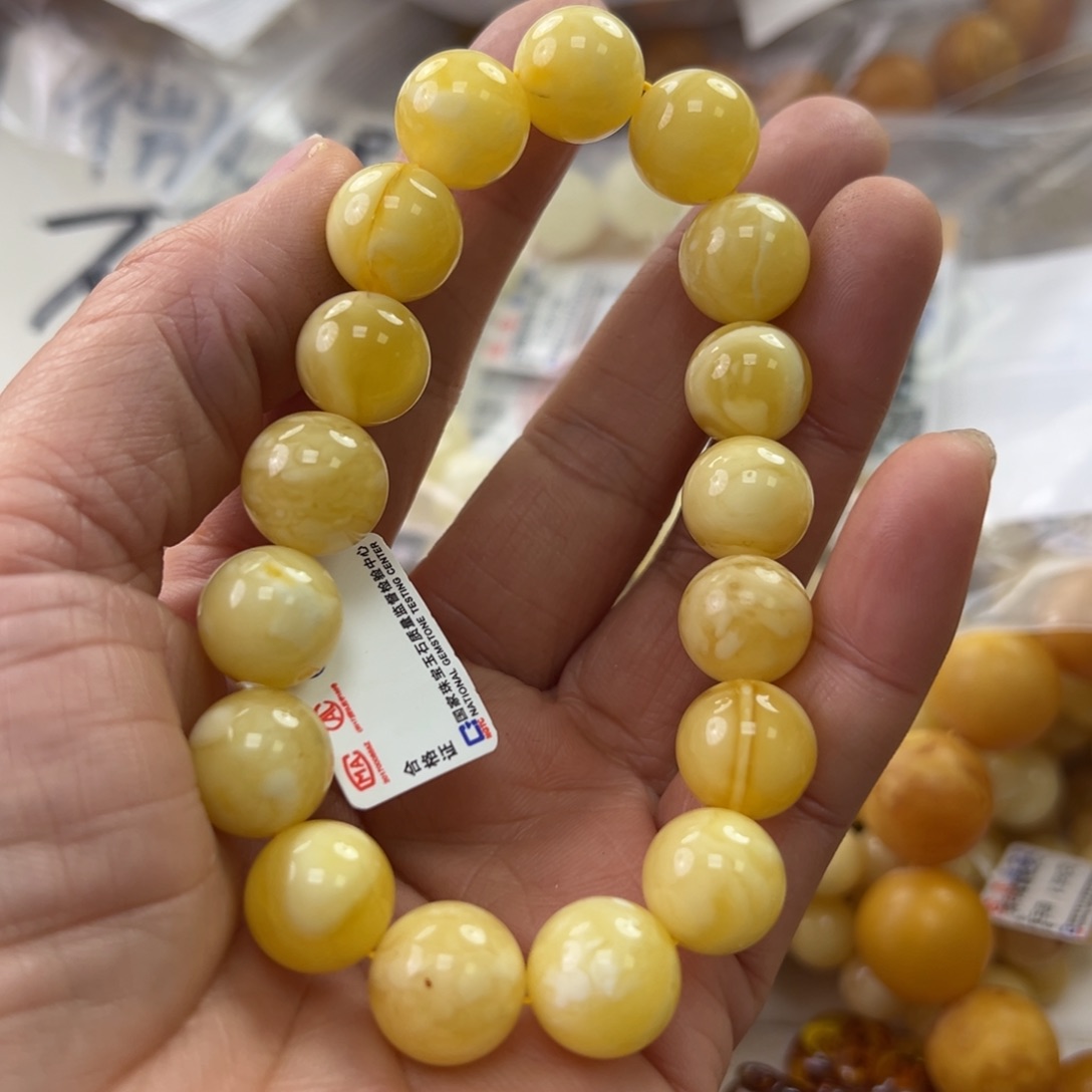 琥珀珠宝奇石未镶嵌