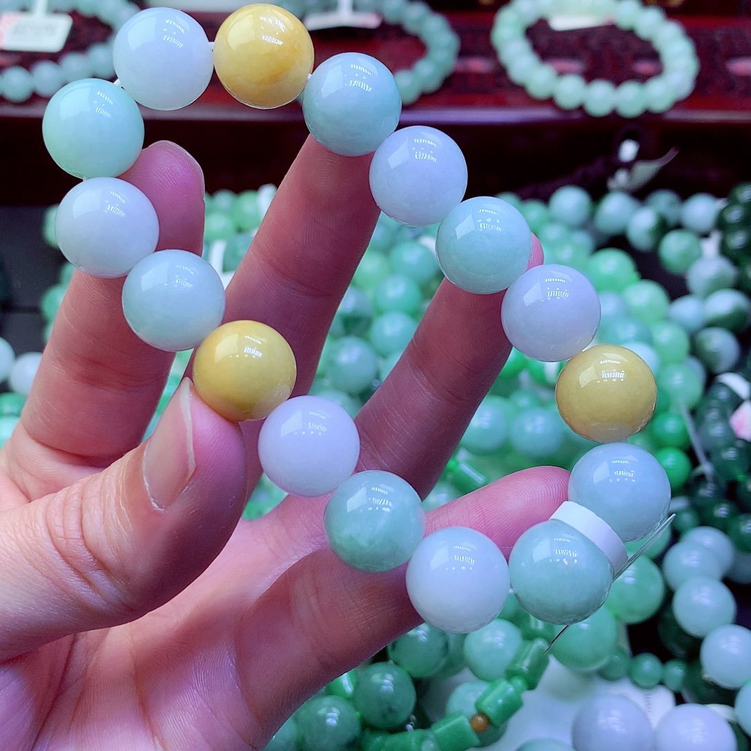 香***帅翡翠未镶嵌毛衣链