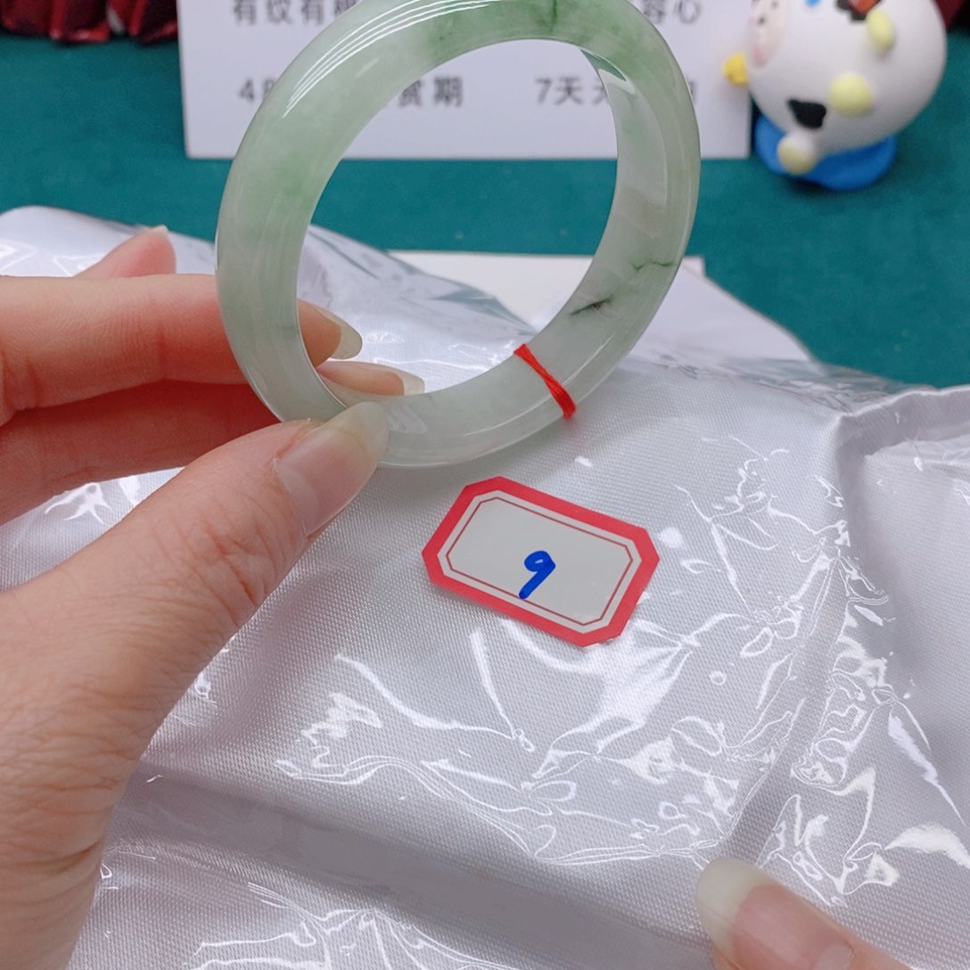 翡翠手镯未镶嵌丹*?099999999