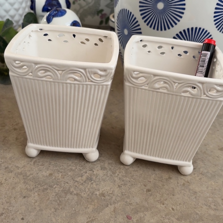 微瑕青花瓷器值得购买