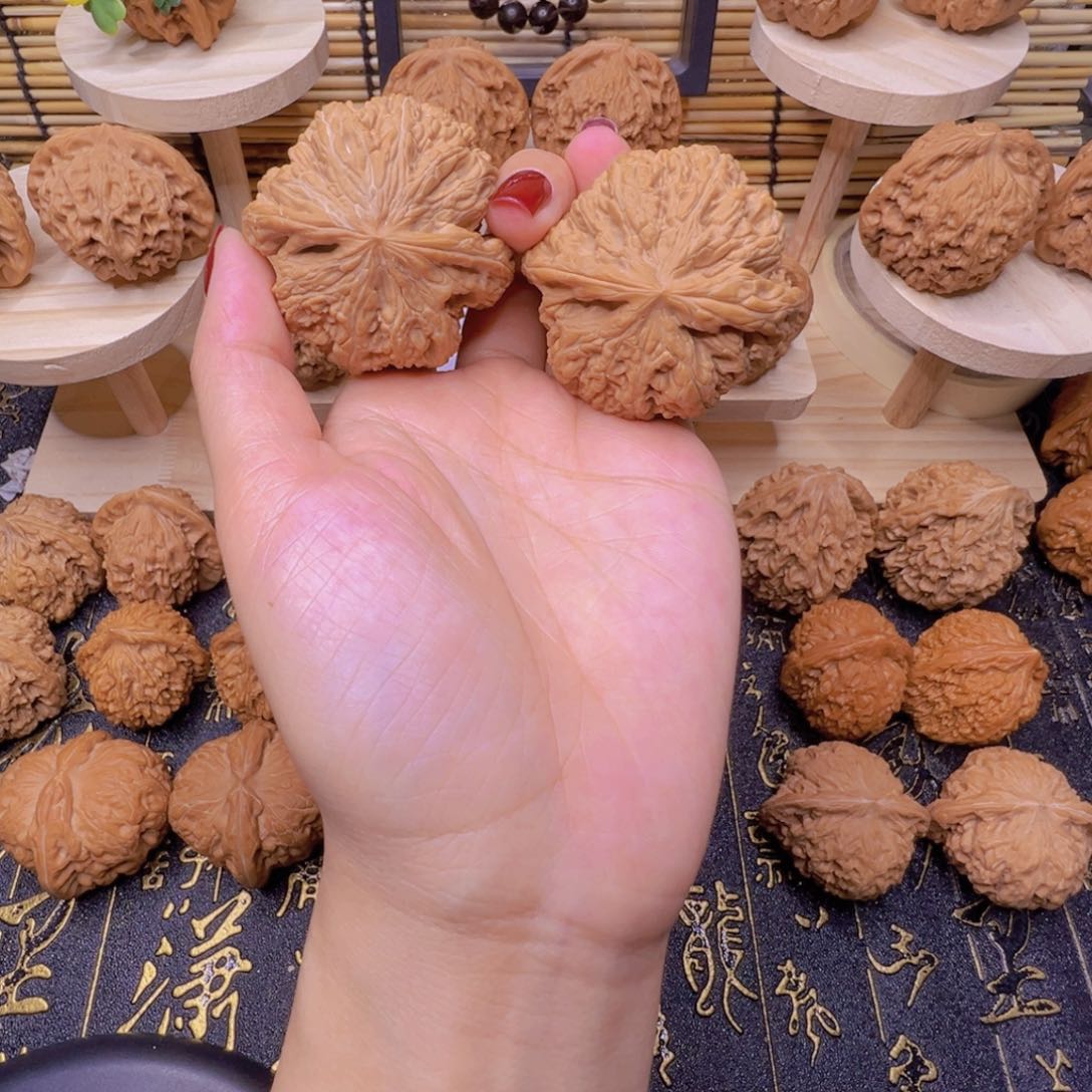 桃核把件大粗筋47+手把件微修