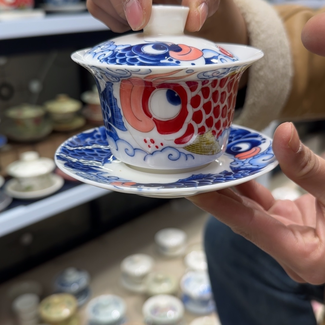 高温下的高温天气使人心情