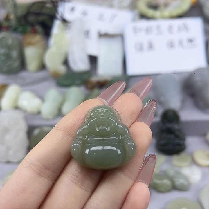 颈饰未镶嵌和田玉