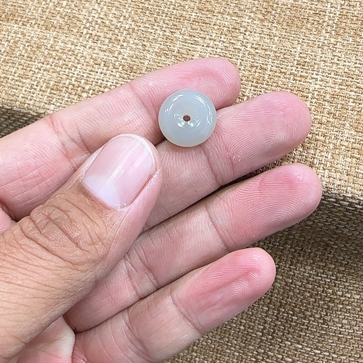 和田玉颈饰未镶嵌俩**妈