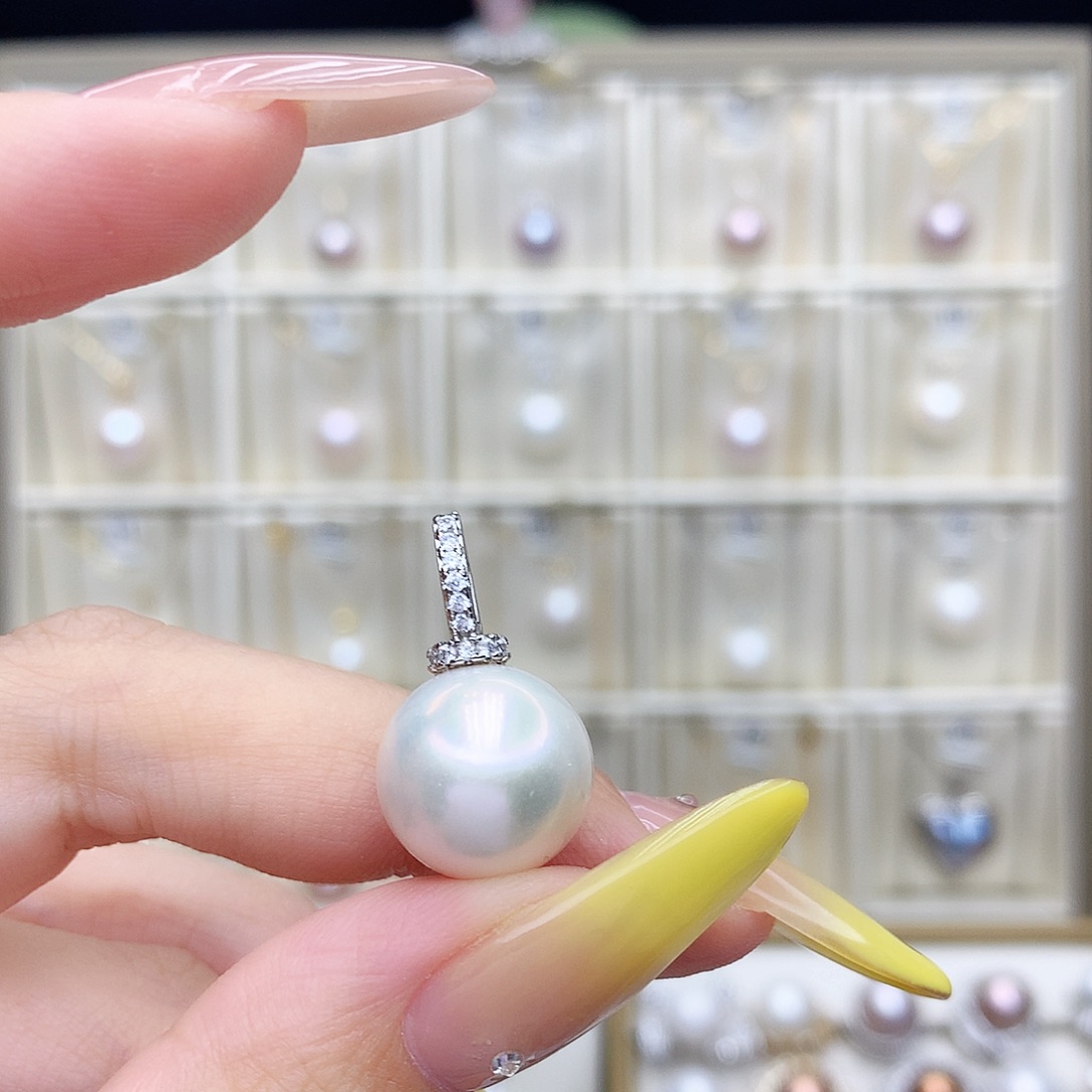 淡水珍珠未镶嵌吊坠(赠链)