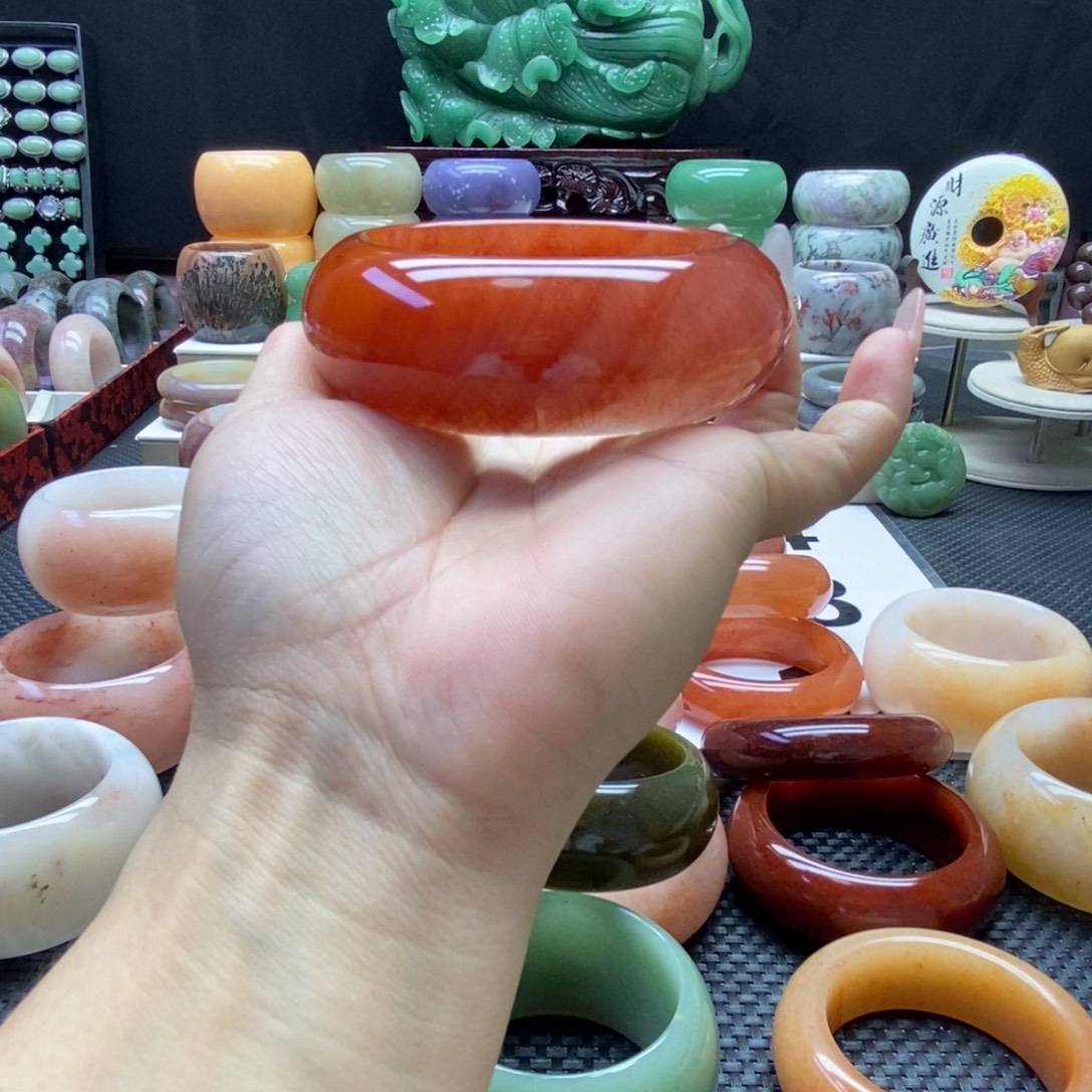 高***仪石英质玉未镶嵌手镯