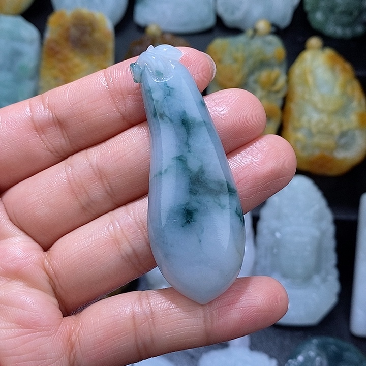 定制翡翠未镶嵌翡翠