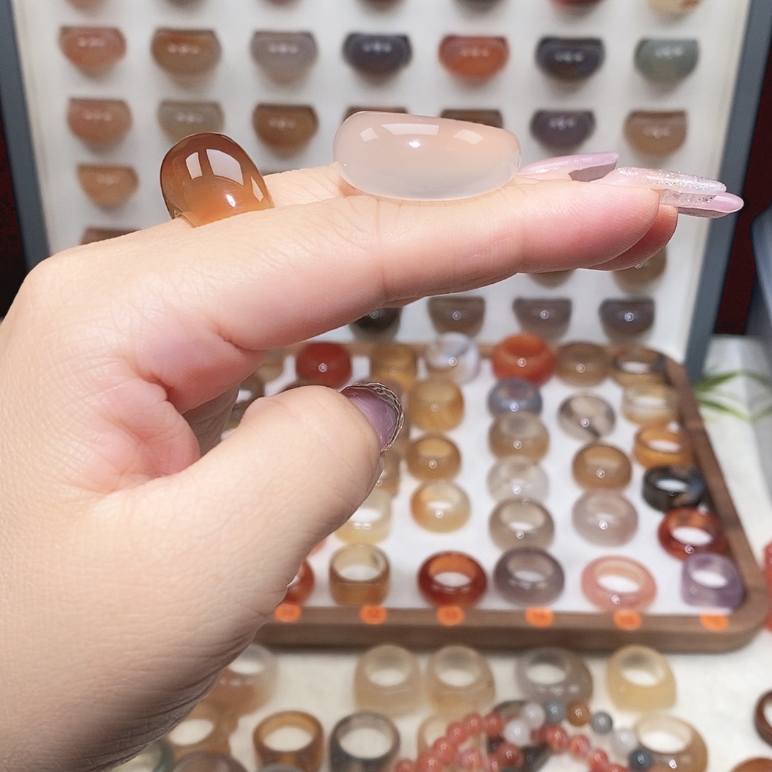 爱***子玛瑙/玉髓未镶嵌戒指港20