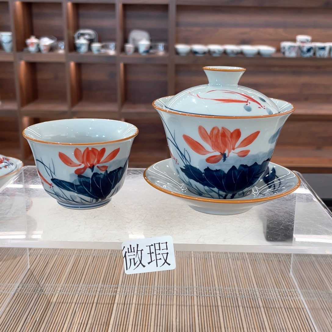 釉下手绘茶具微瑕