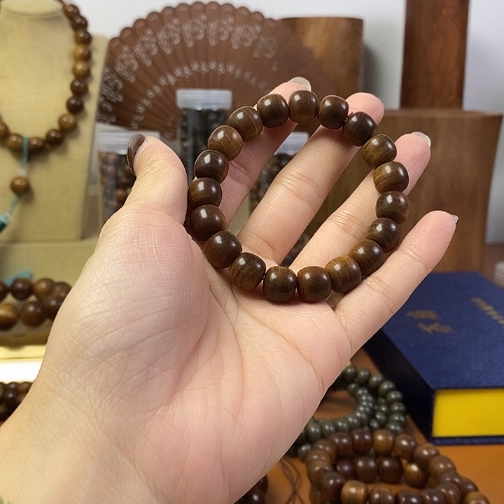 老山檀香黑肉沉水10-11桶珠手串