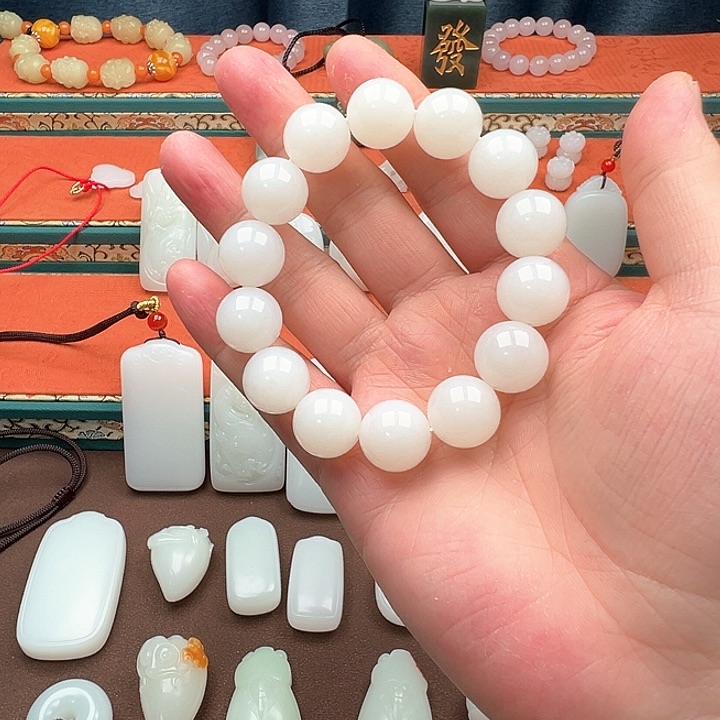 和田玉手串未镶嵌